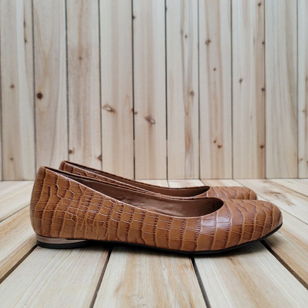 Vionic Women's Hannah Croc Round Toe Ballet Flats Size 7.5 Leather Espresso Croc
